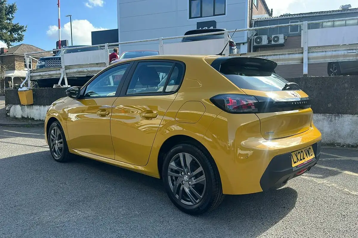2022-peugeot-208-12-puretech-active-premium-100bhp-big-1