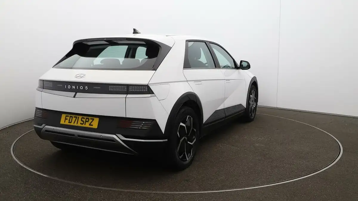 2022-hyundai-ioniq-5-e-se-connect-big-45