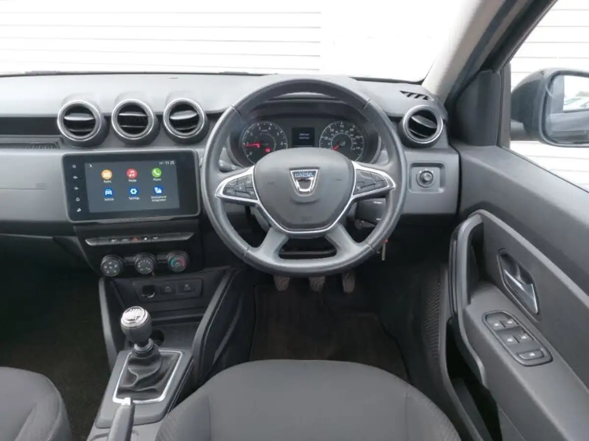 2022-dacia-duster-10-tce-comfort-90hpeu6d-4x2-window-van-big-6