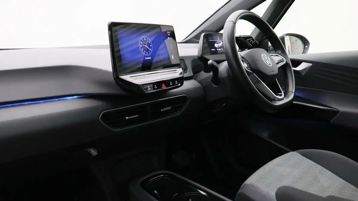 2021-volkswagen-id3-e-life-204ps-58kwh-pro-performance-big-5