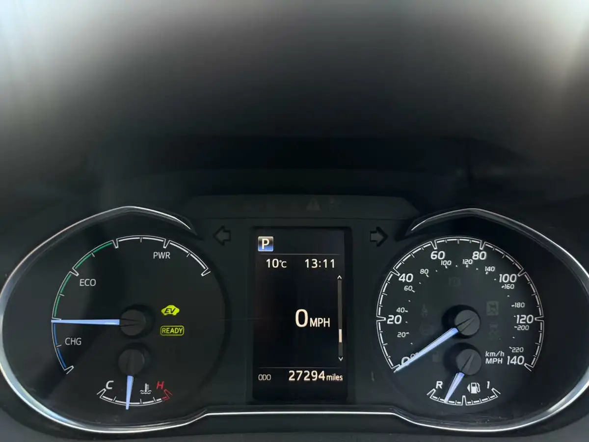 2019-toyota-yaris-15-vvt-i-icon-tech-98bhp-hybrid-1497cc-e-cvt-big-47