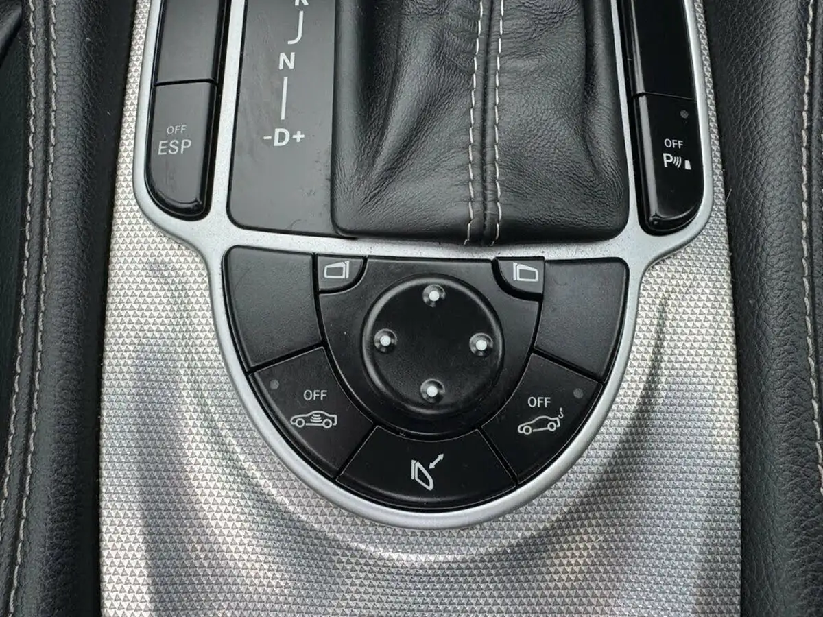 2009-mercedes-benz-sl-class-35-sl350-big-19