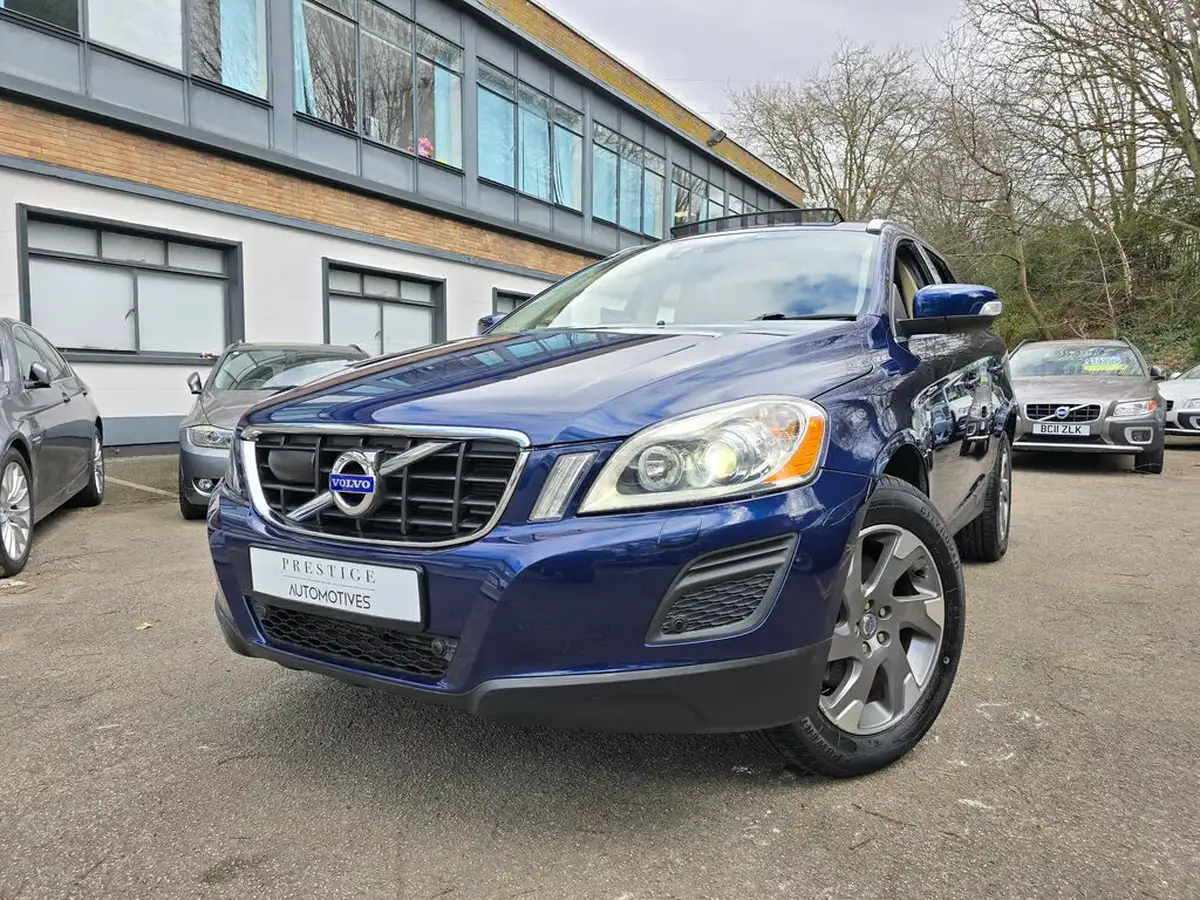 2010-volvo-xc60-20-t5-se-big-0