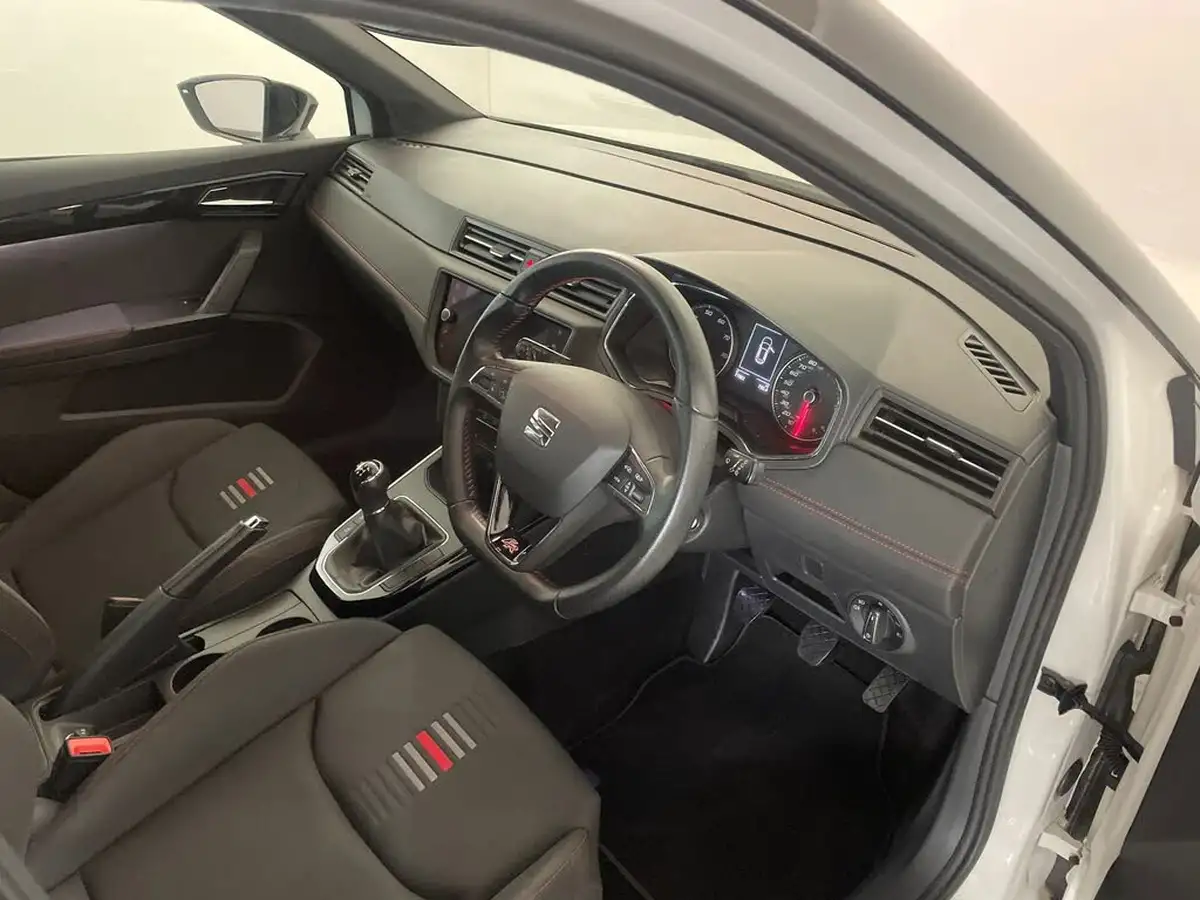 2018-seat-arona-10-tsi-fr-big-15