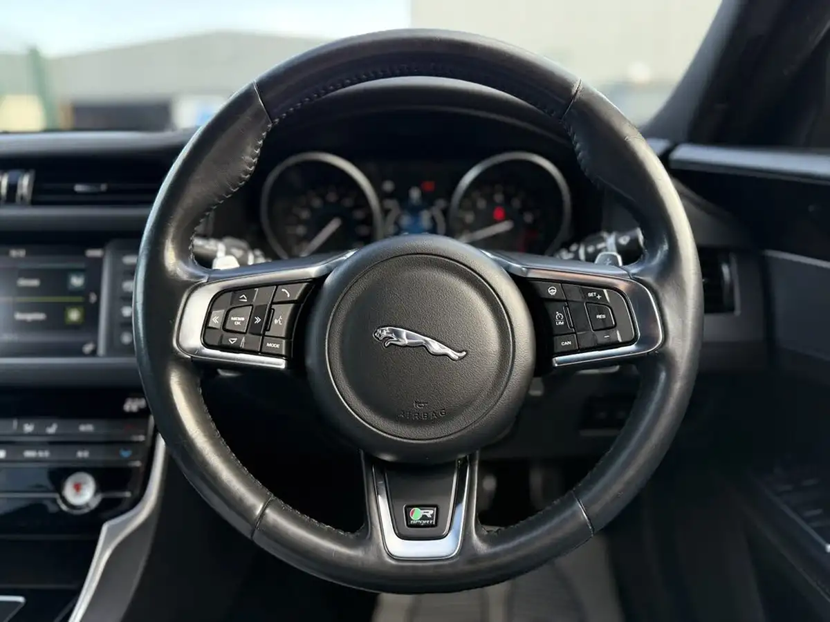 2017-jaguar-xf-20i-r-sport-200ps-saloon-4d-1999cc-big-34