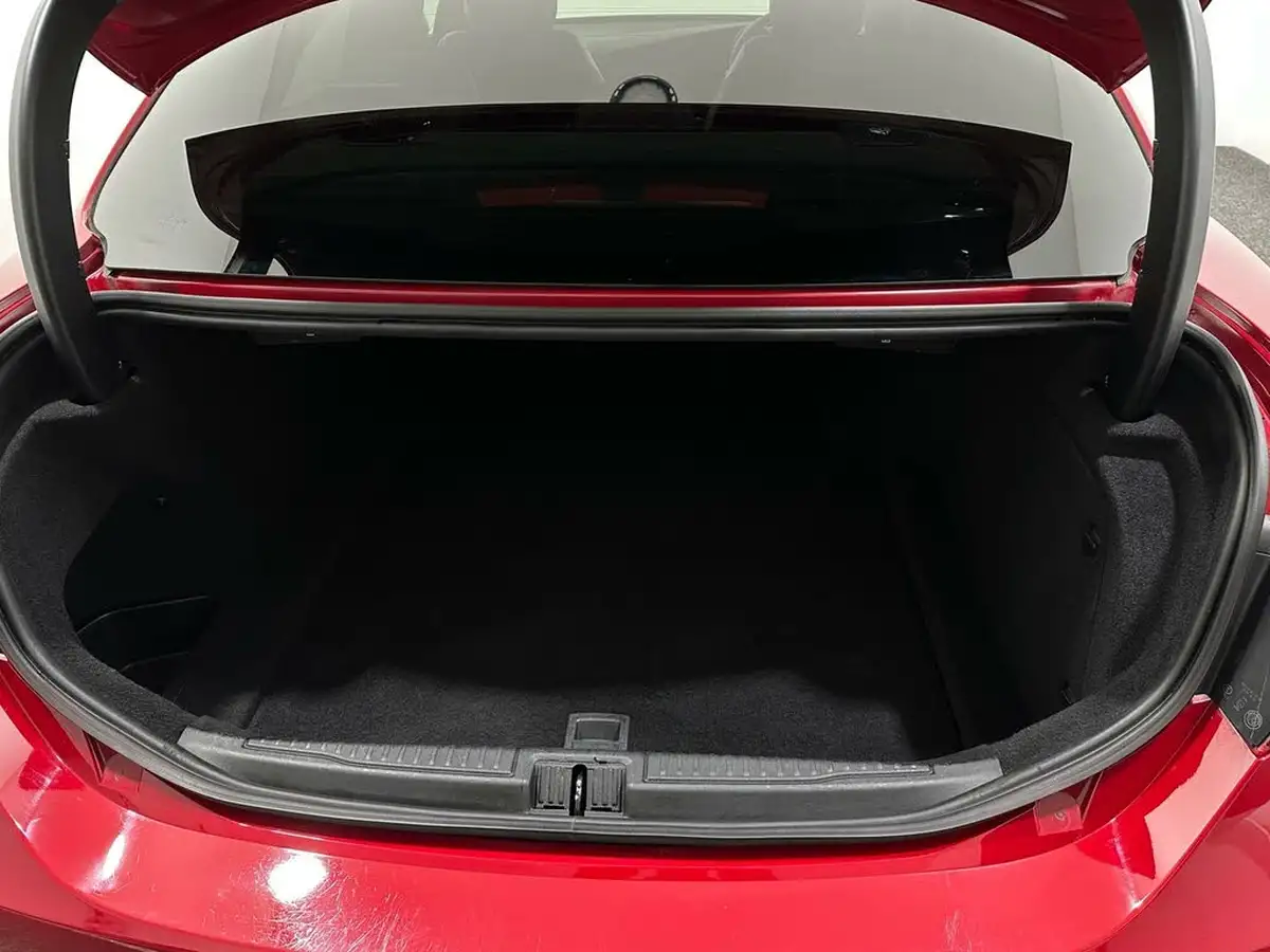 2018-alfa-romeo-giulia-22td-speciale-177bhp-big-41