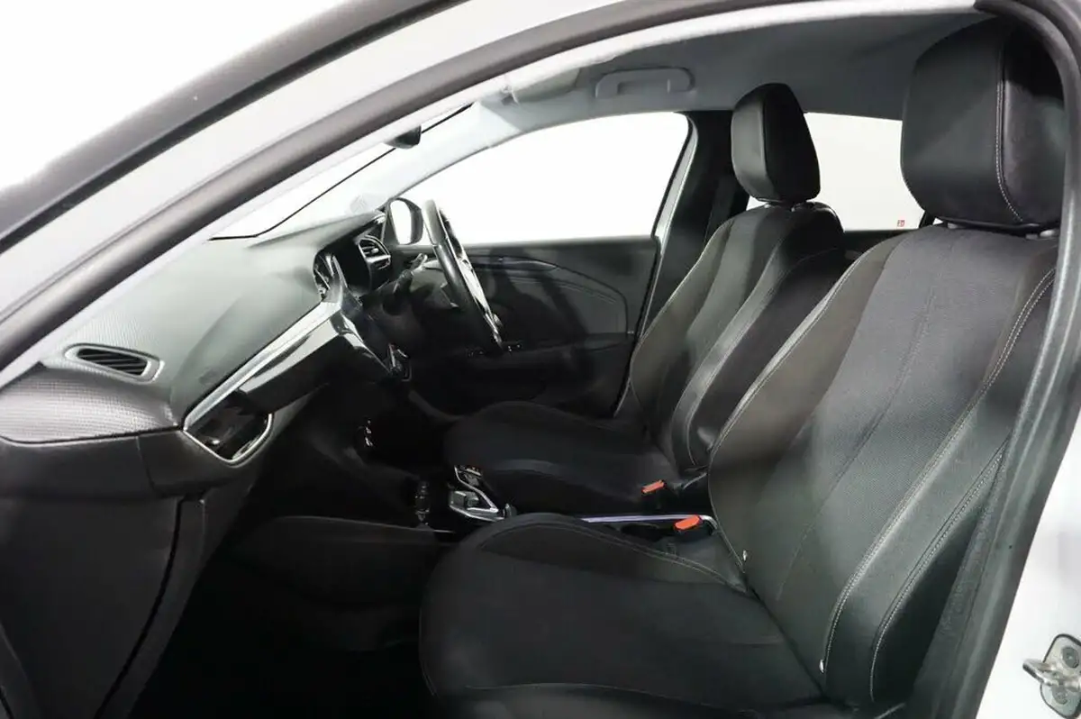 2020-vauxhall-corsa-e-elite-nav-74kw-big-14