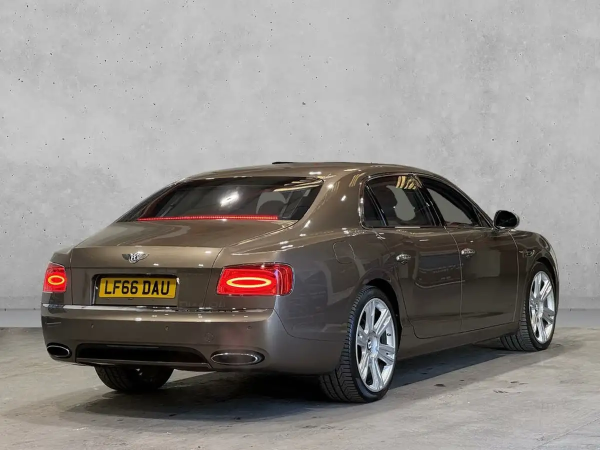 2016-bentley-flying-spur-60-mulliner-big-4
