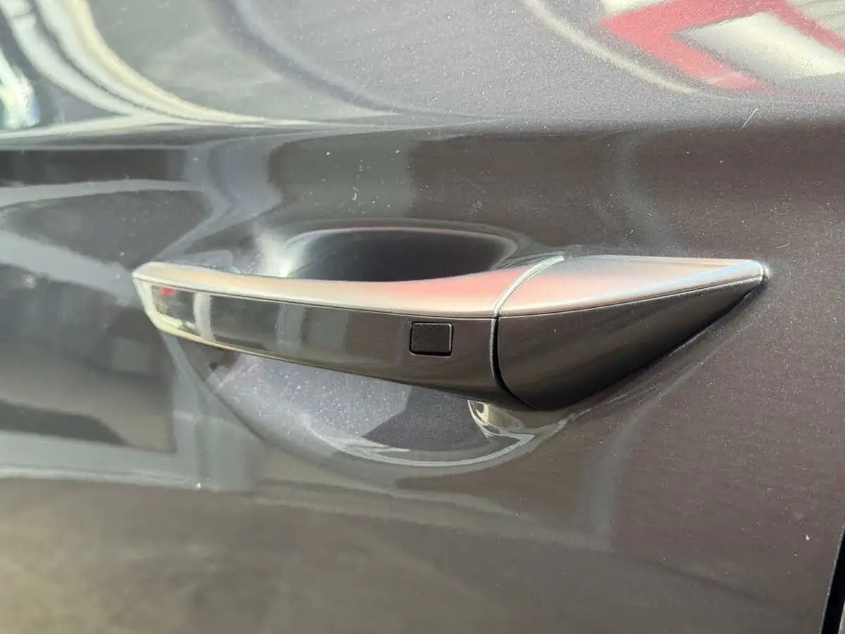 2018-hyundai-ioniq-16-gdi-premium-hybrid-big-20
