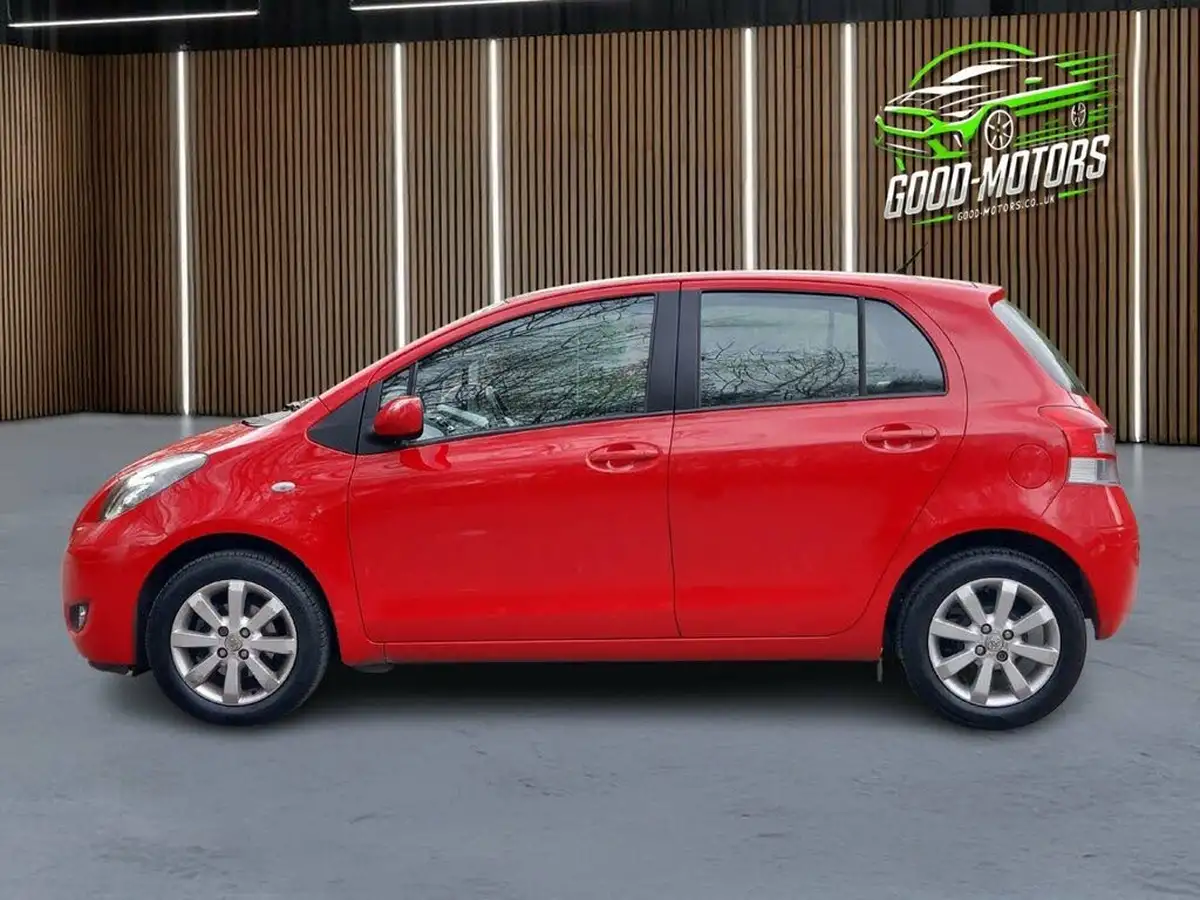 2011-toyota-yaris-133-t-spirit-101bhp-5d-mmt-big-33