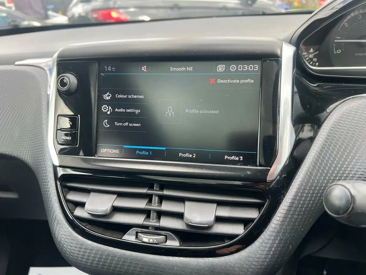 2018-peugeot-2008-suv-12-puretech-gt-line-110bhp-big-21