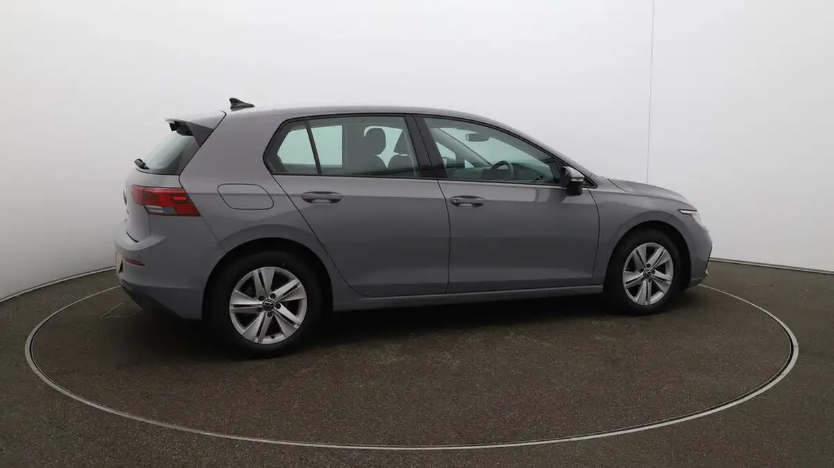 2023-volkswagen-golf-15-tsi-life-130ps-hatchback-big-41