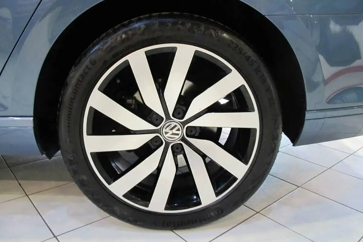 2018-volkswagen-passat-15-tsi-se-business-estate-5d-dsg-big-53