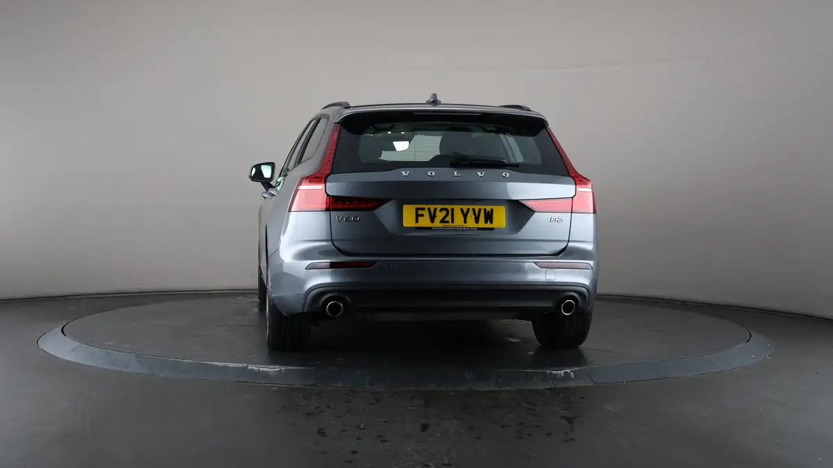 2021-volvo-v60-20-b3-momentum-160bhp-big-40