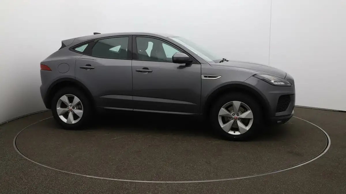 2020-jaguar-e-pace-20-i4d-r-dynamic-s-150ps-awd-auto-big-42