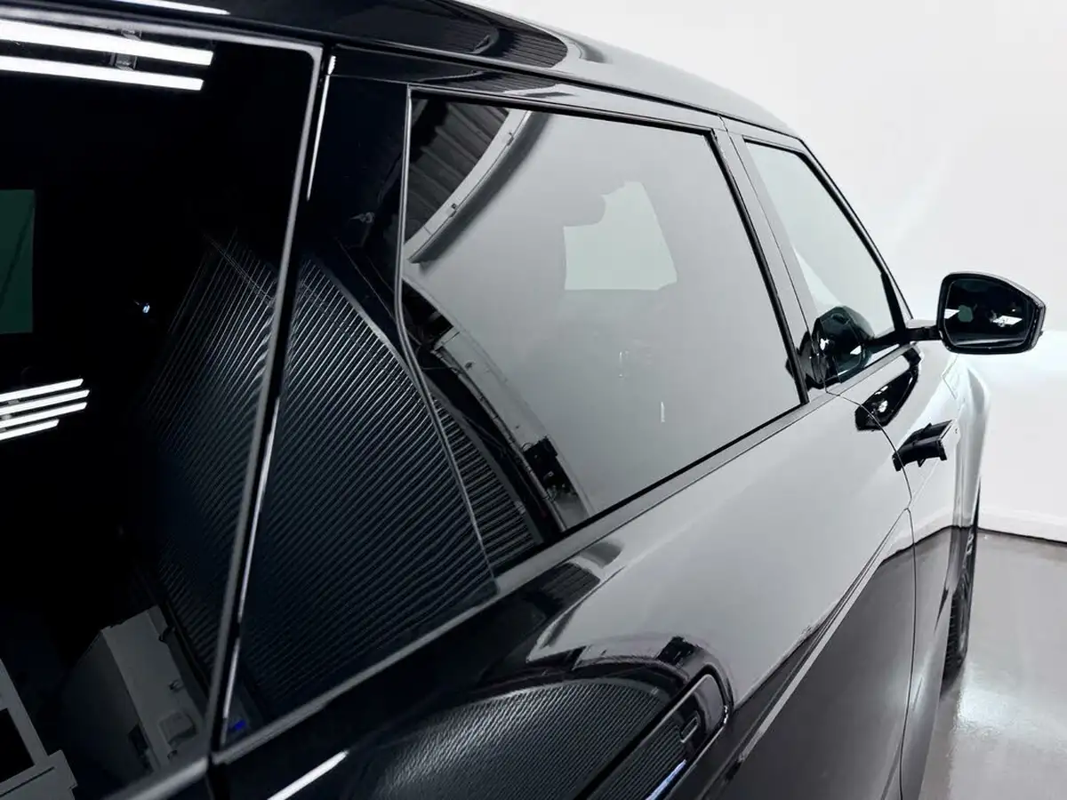 2024-land-rover-range-rover-evoque-15-p300e-dynamic-se-big-15