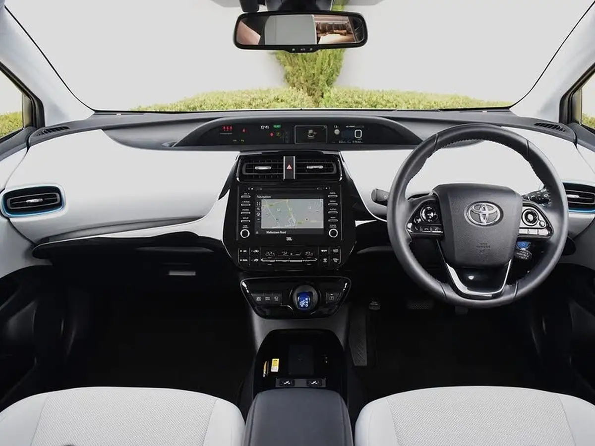2020-toyota-prius-18-vvt-i-excel-cvt-big-15