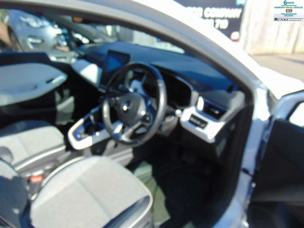 2021-renault-clio-16-e-tech-launch-edition-big-12