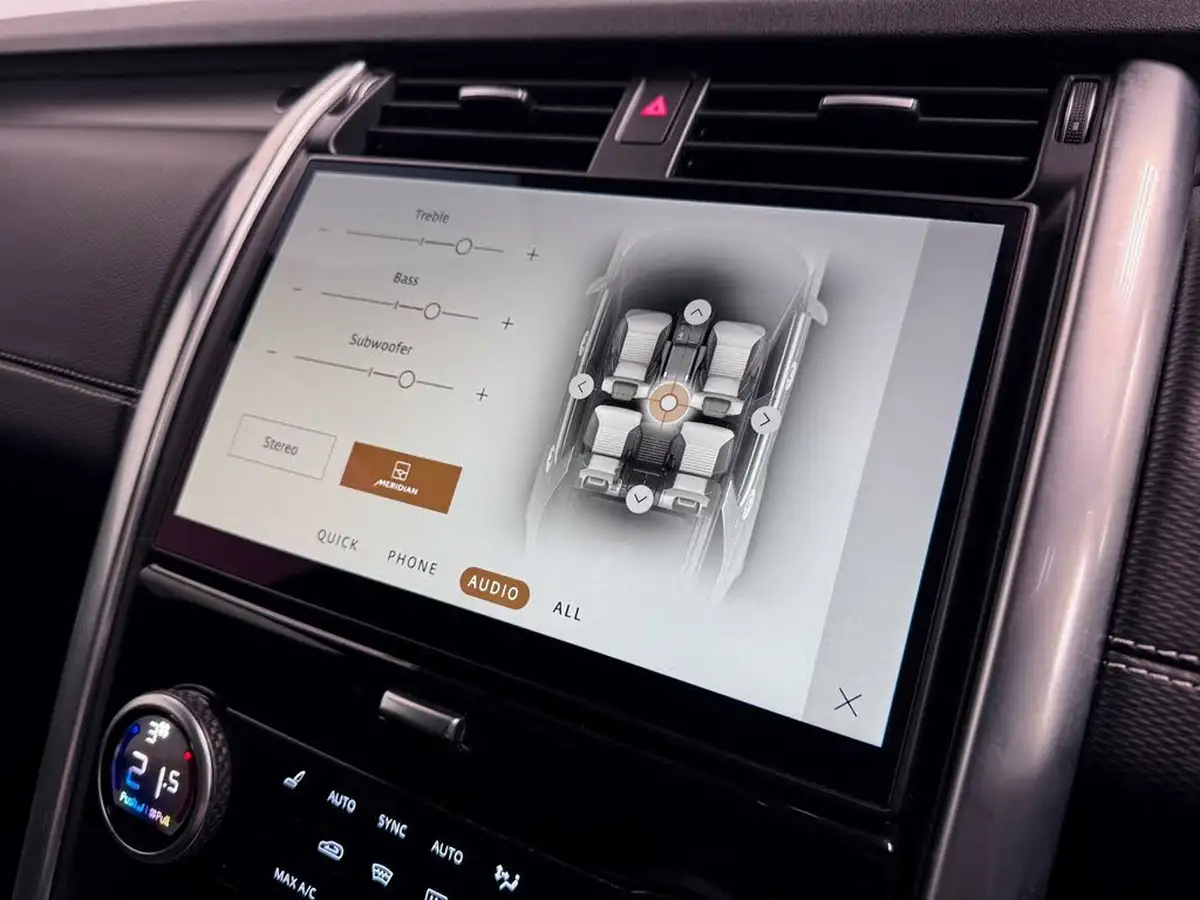 2021-land-rover-discovery-30-d300-r-dynamic-hse-big-50