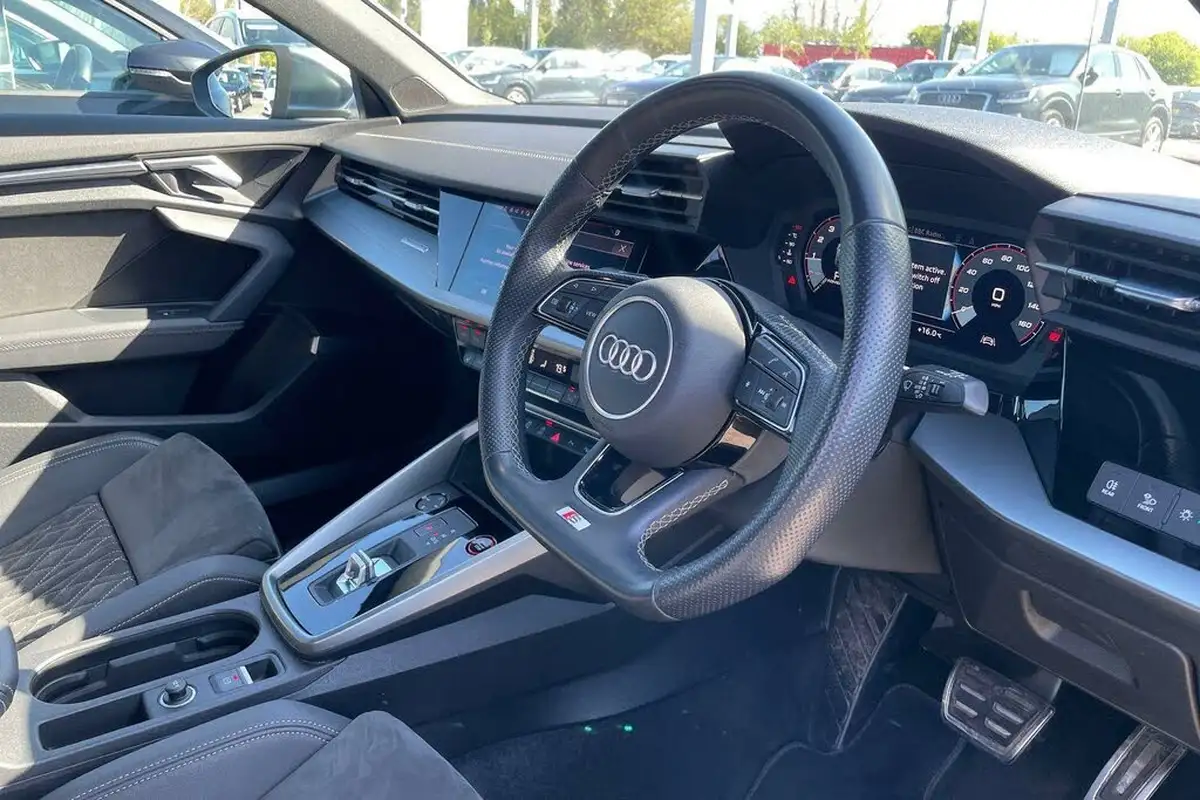 2021-audi-s3-20-tfsi-sportback-5d-big-24