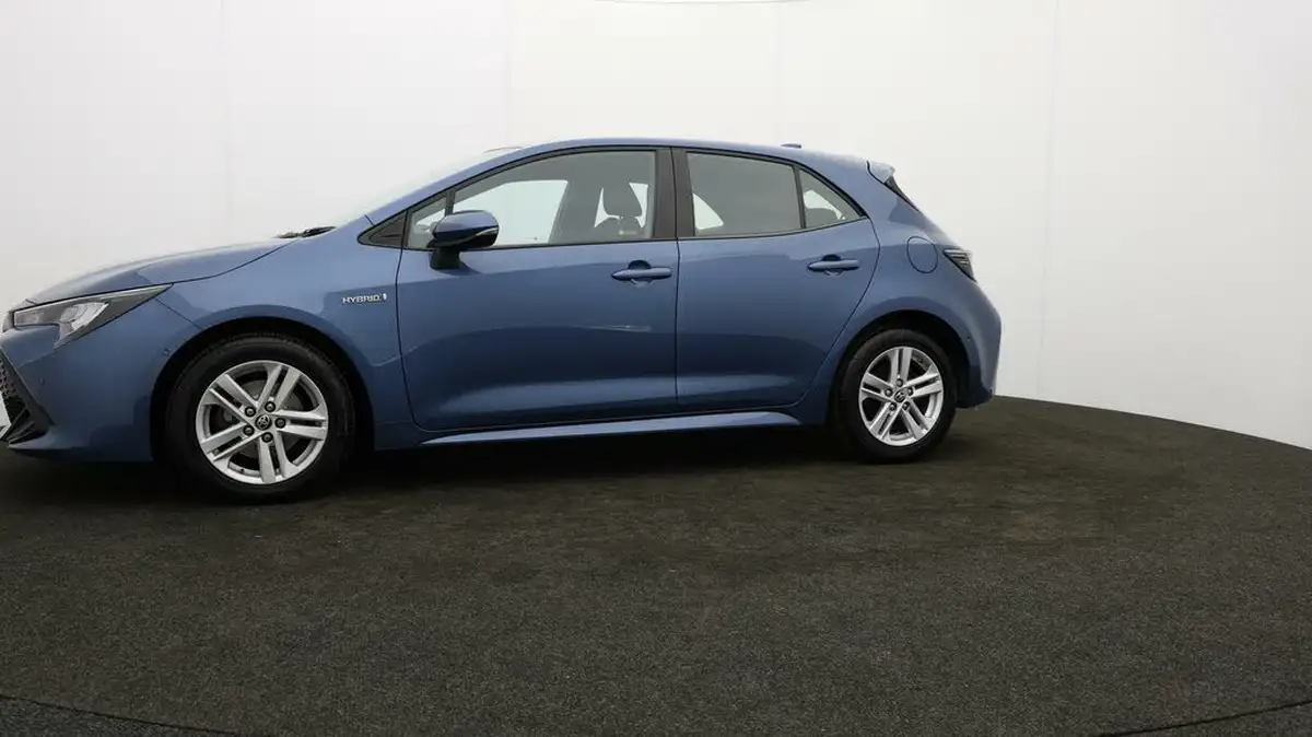 2021-toyota-corolla-18-vvt-i-icon-tech-spare-wheel-hatchback-5d-big-58