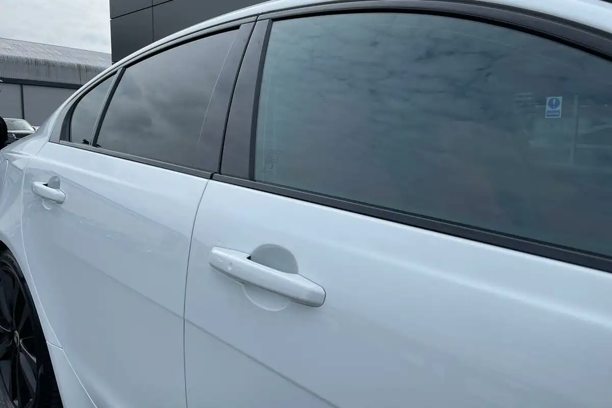 2024-jaguar-xe-20-p250-r-dynamic-hse-black-big-21