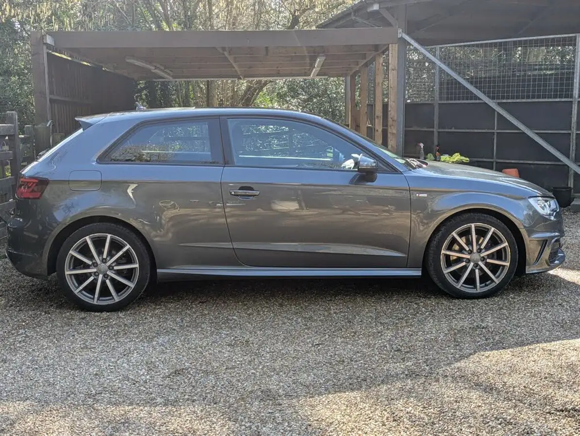 2014-audi-a3-18-s-line-tfsi-quattro-hatchback-3d-1798cc-tronic-big-6