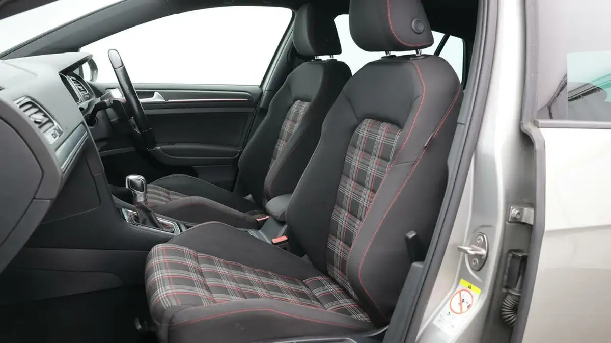 2018-volkswagen-golf-20-tsi-gti-performance-5d-dsg-big-13