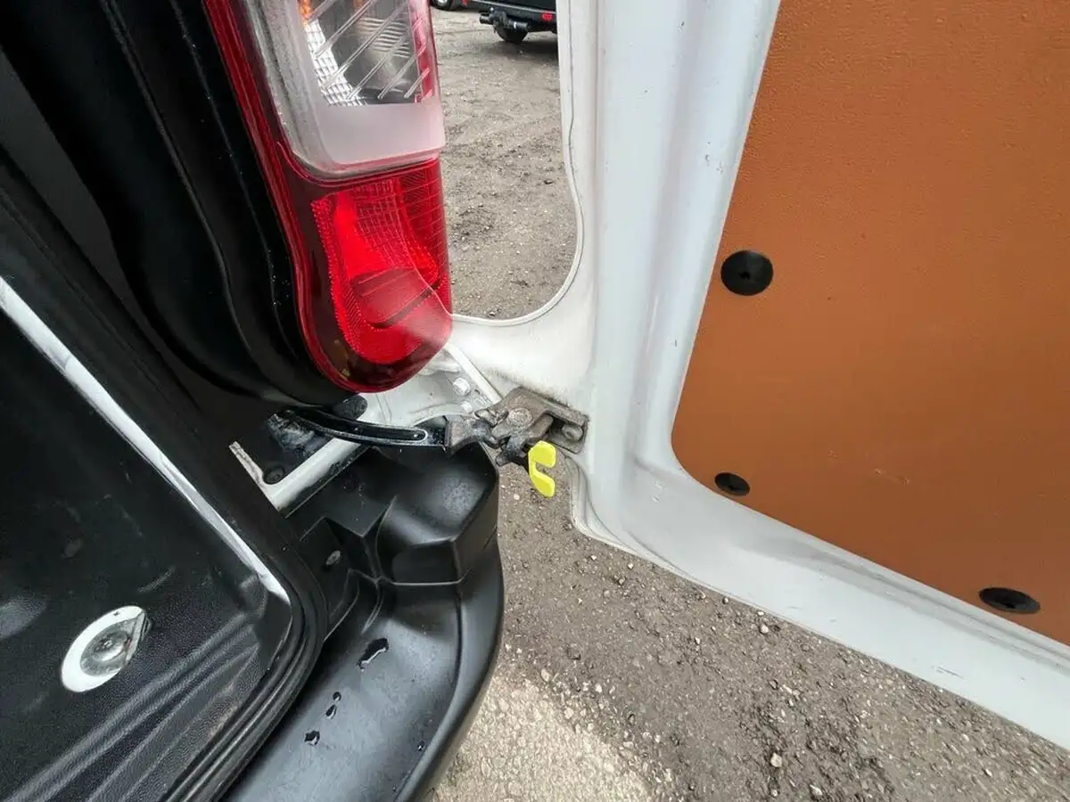 2021-toyota-proace-city-15d-active-100hpeu6dt-e-big-16