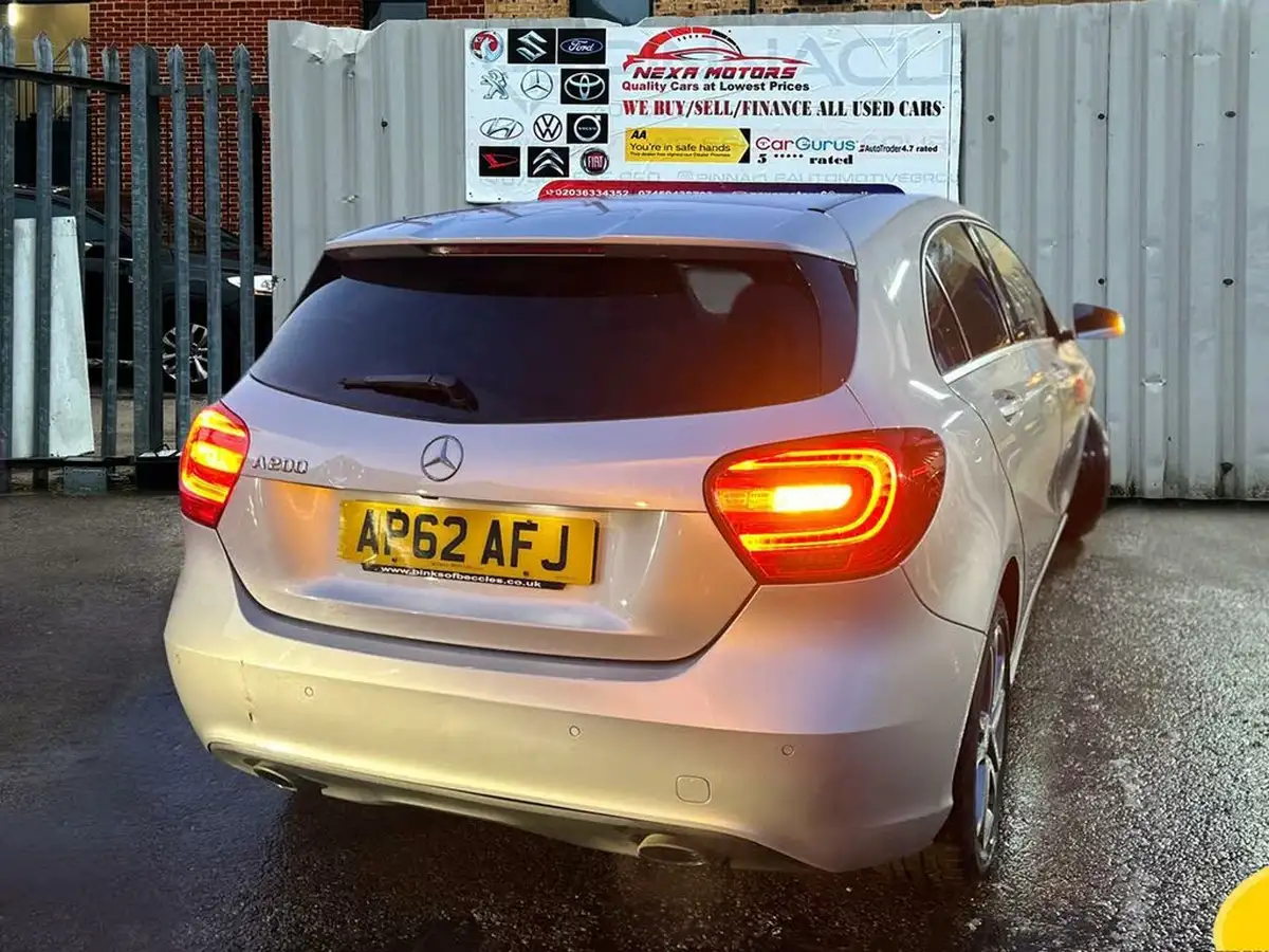 2013-mercedes-benz-a-class-16-a200-sport-156bhp-7g-dct-big-2