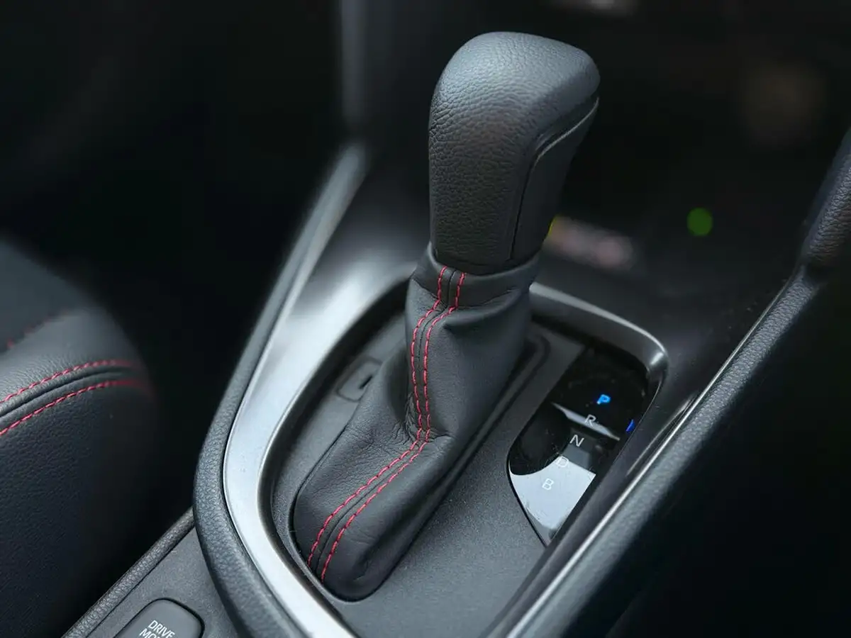2024-toyota-yaris-cross-15-vvt-i-gr-sport-128bhp-advanced-safety-packpan-roof-big-25