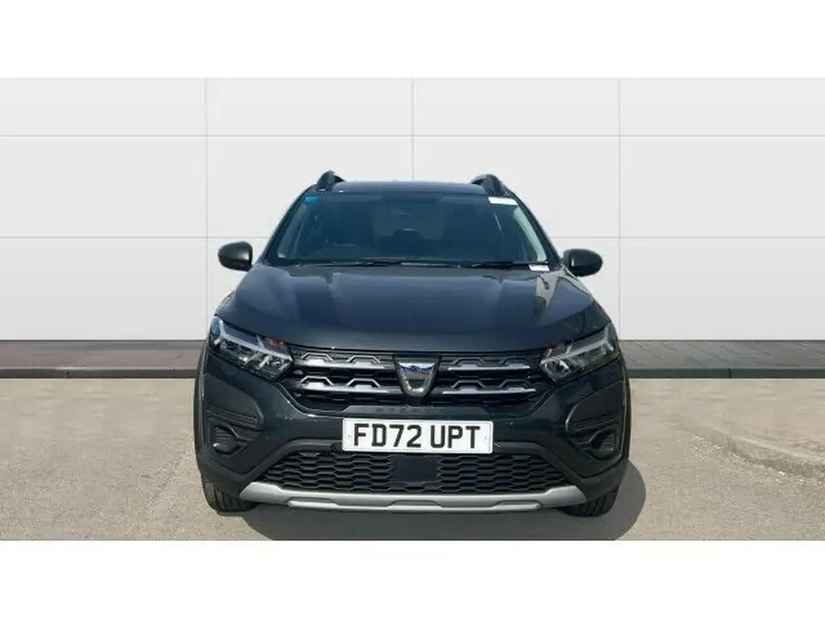 2022-dacia-sandero-stepway-10-tce-essential-90bhp-big-2