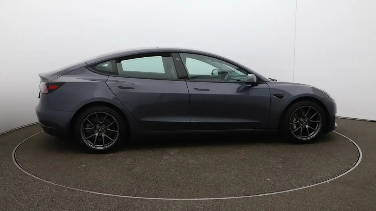 2021-tesla-model-3-e-long-range-4x4-big-41