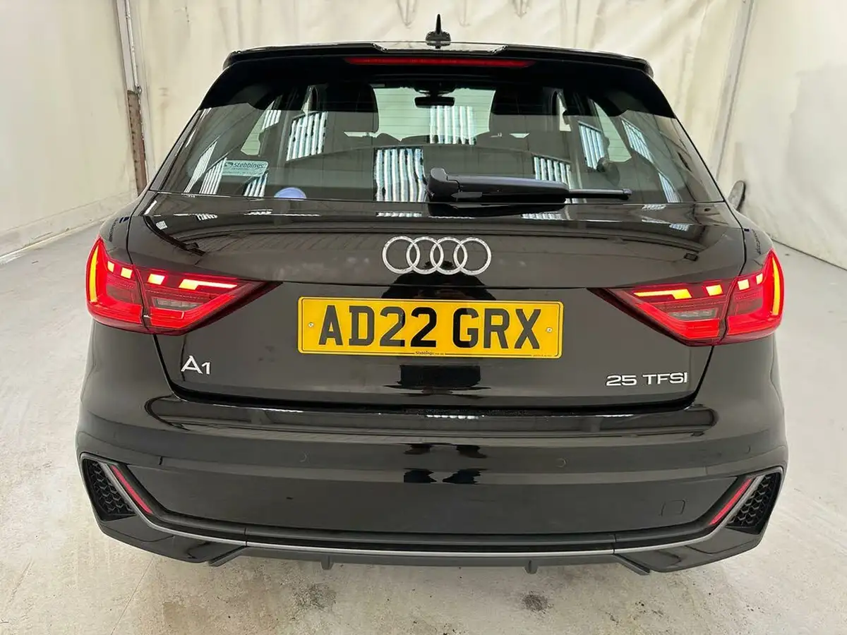 2022-audi-a1-10-25-tfsi-s-line-big-6
