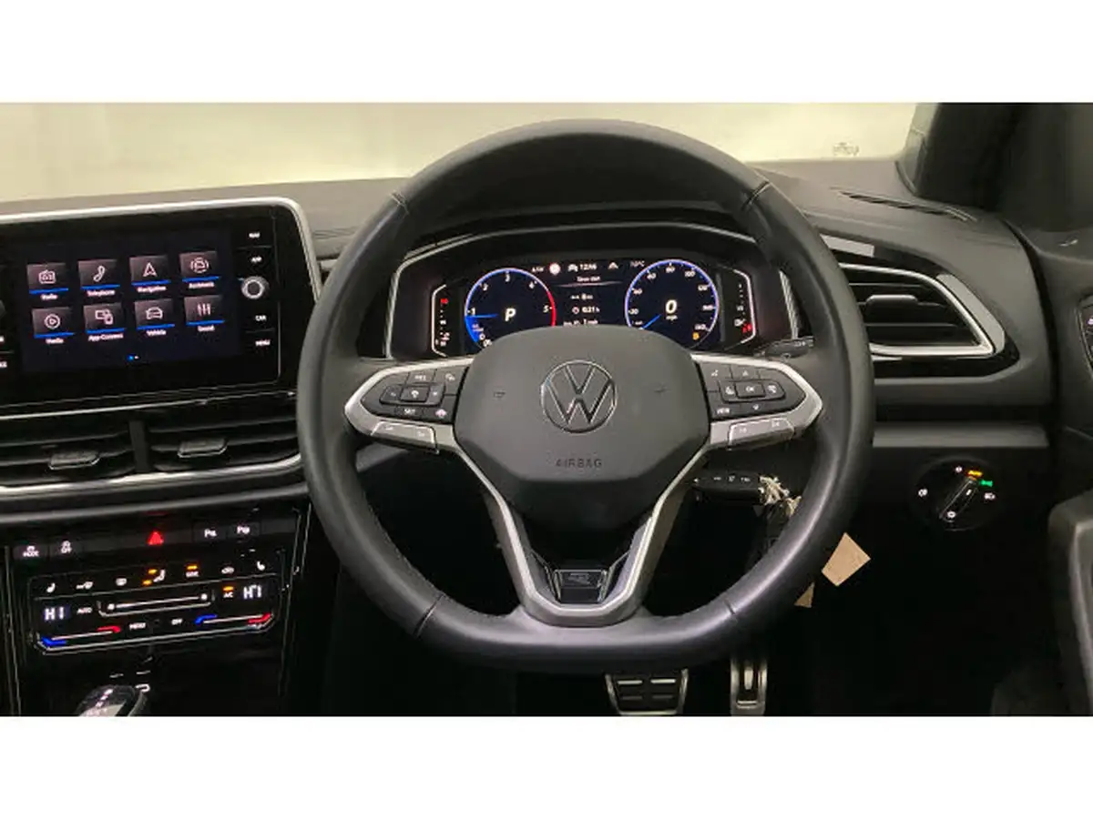 2024-volkswagen-t-roc-20tdi-r-line-dsg-big-9