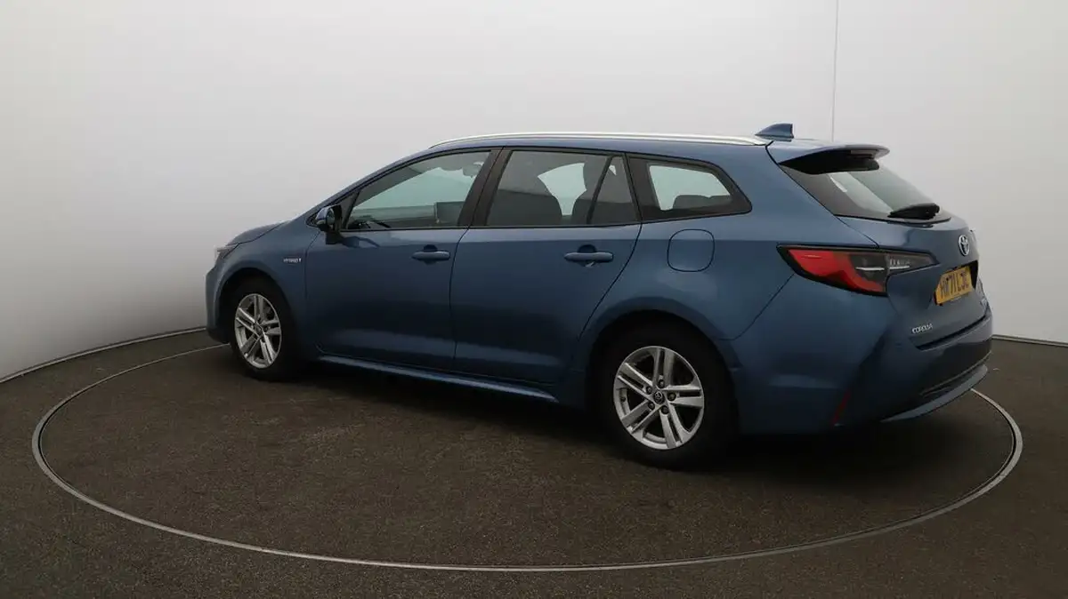 2022-toyota-corolla-18-vvt-i-icon-tech-spare-wheel-touring-sports-5d-big-29