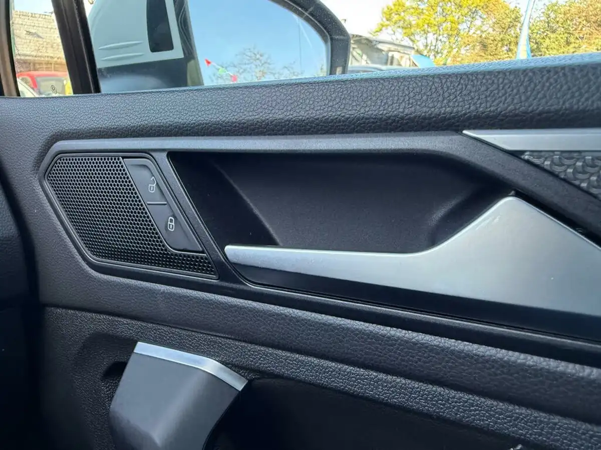 2021-volkswagen-tiguan-15-tsi-r-line-big-70