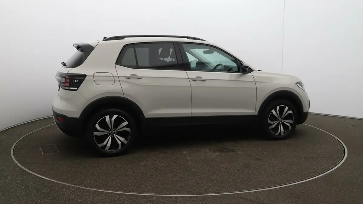 2023-volkswagen-t-cross-10-tsi-black-edition-110ps-big-43