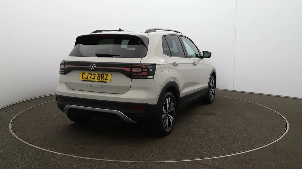 2023-volkswagen-t-cross-10-tsi-black-edition-110ps-big-47
