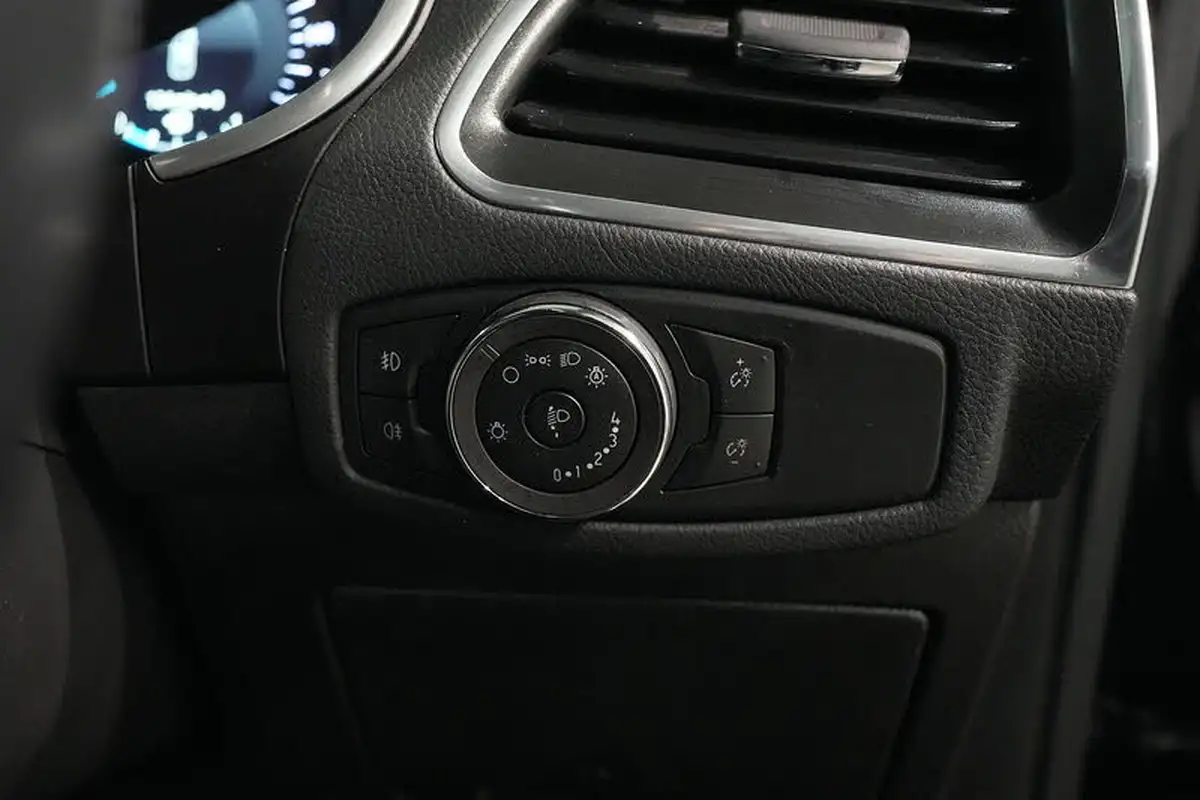 2019-ford-galaxy-15t-titanium-big-12