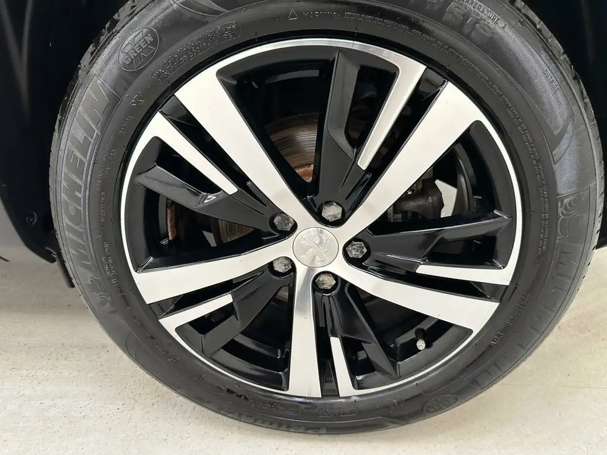 2022-peugeot-3008-suv-15-bluehdi-gt-big-33