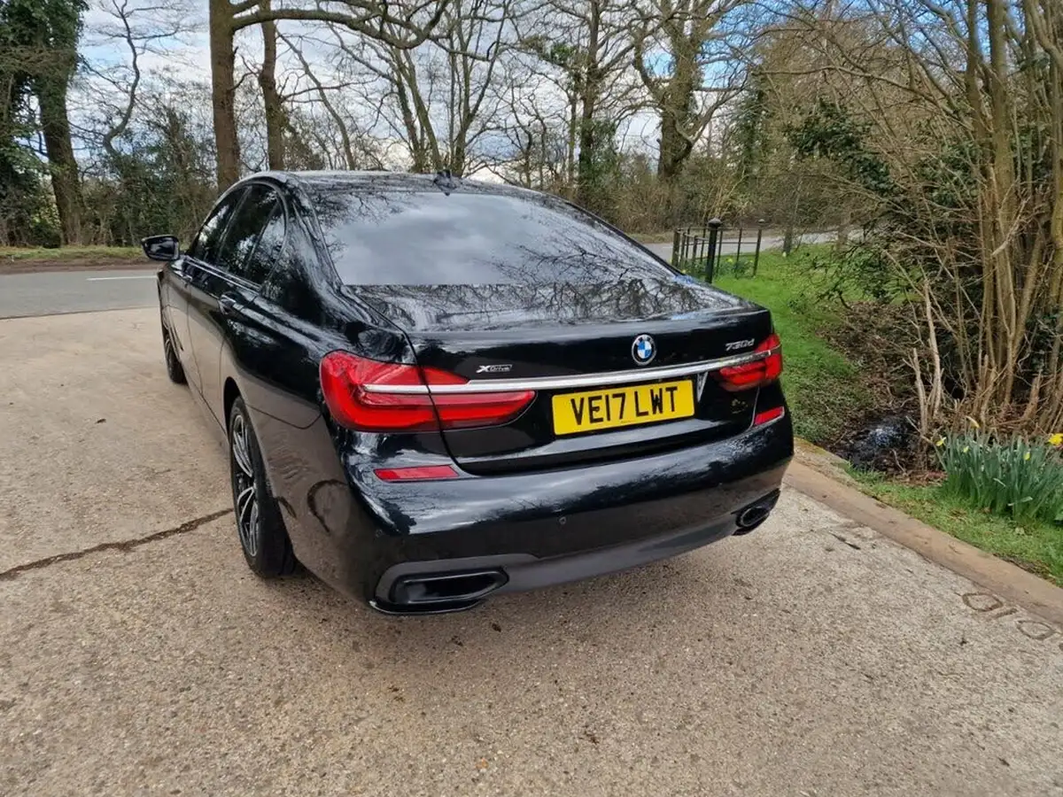 2017-bmw-7-series-30td-730d-m-sport-xdrive-big-10