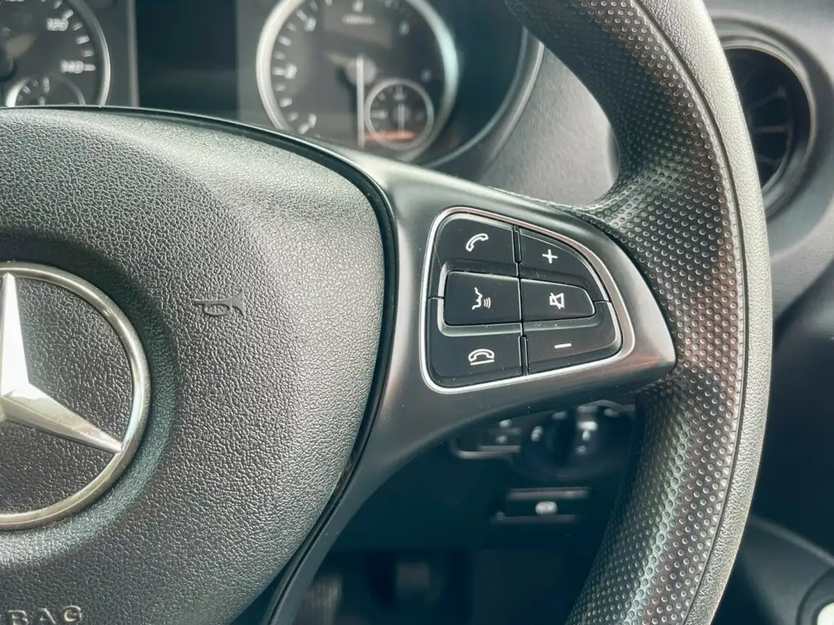 2021-mercedes-benz-vito-18-cdi-114-progressive-l2-panel-big-18