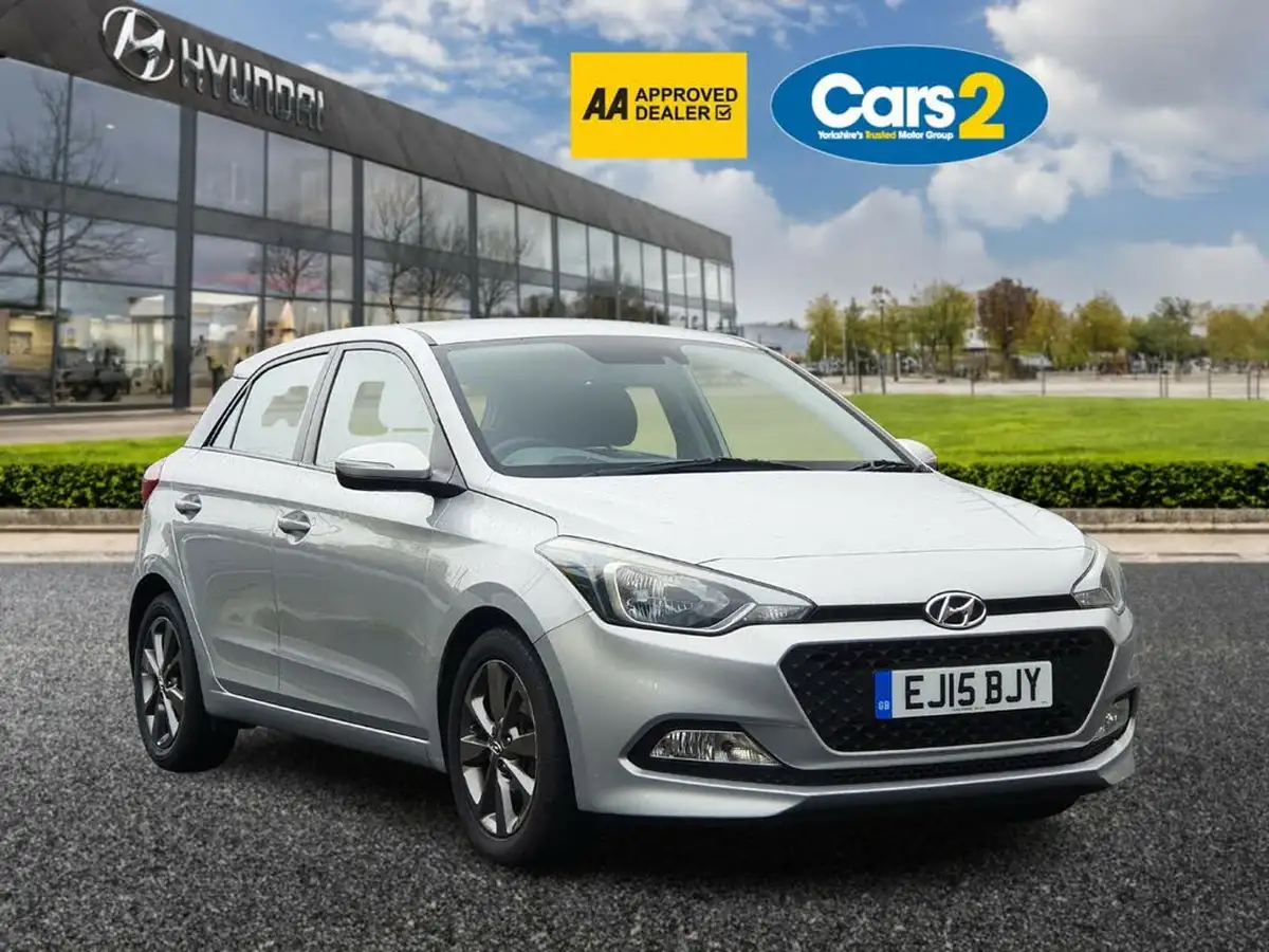 2015-hyundai-i20-14crdi-se-hatchback-5d-big-0