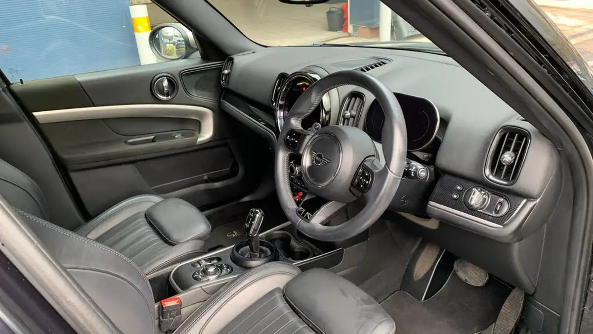 2022-mini-countryman-20-cooper-s-exclusive-all4-auto-big-10