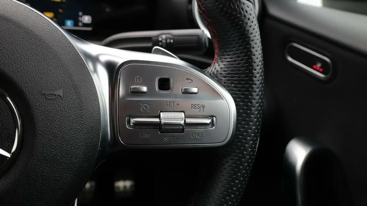 2020-mercedes-benz-a-class-20d-a220d-amg-line-hatchback-5d-big-24