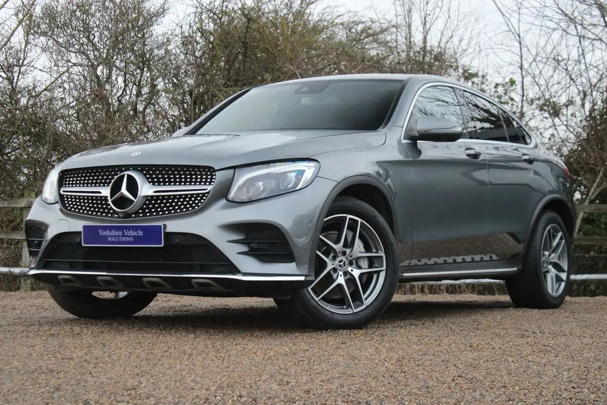2018-mercedes-benz-glc-class-20-glc250-amg-line-premium-plusss-coupe-4d-big-15
