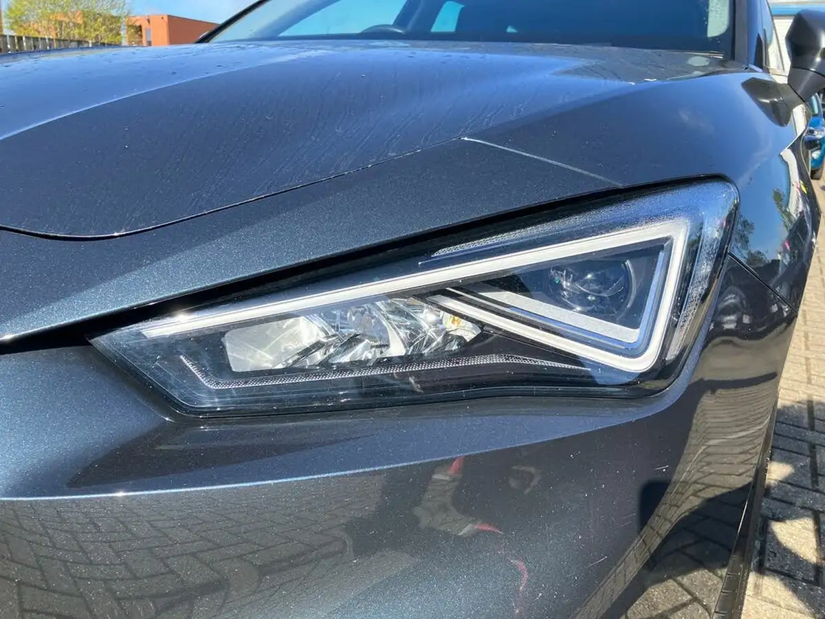 2022-seat-leon-15-etsi-fr-estate-big-12