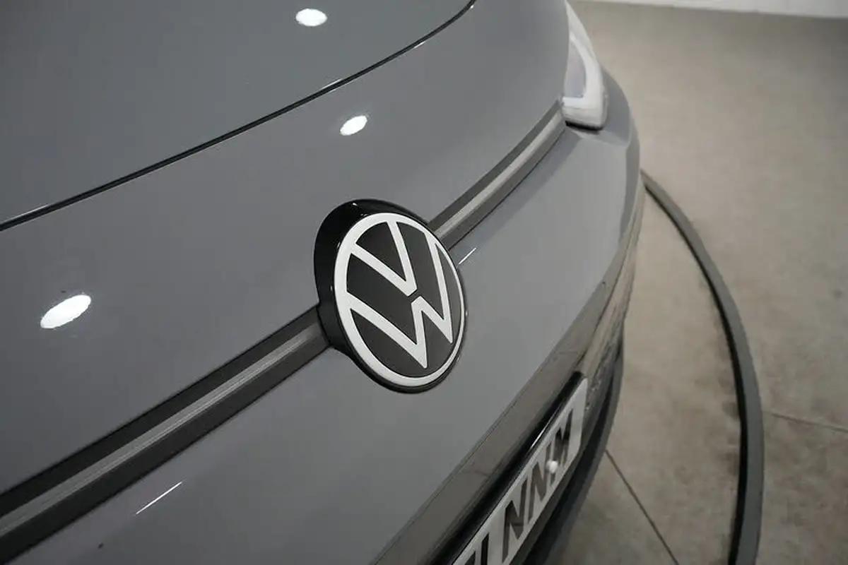 2021-volkswagen-id3-e-family-145ps-big-13