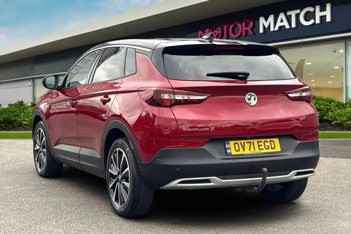2021-vauxhall-grandland-x-16-ultimate-big-1